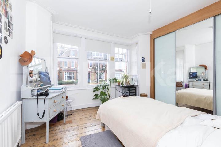 Fantastic two bed set within a period house mins to Crouch End Broadway Ridge Road, Crouch End